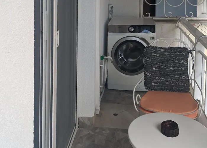 Emanuela Holidays Apartamento *